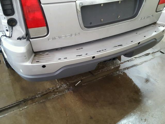 5LMEU88H23ZJ30695 - 2003 LINCOLN AVIATOR 银色 照片 9