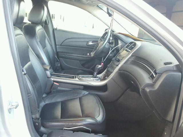 1G11H5SA2DF231980 - 2013 CHEVROLET MALIBU LTZ 银色 照片 5