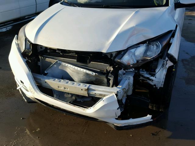 3CZRU6H37GM721186 - 2016 HONDA HR-V LX WHITE photo 9