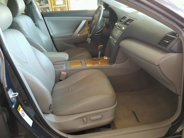 JTNBK46K473013213 - 2007 TOYOTA CAMRY NEW GRAY photo 5