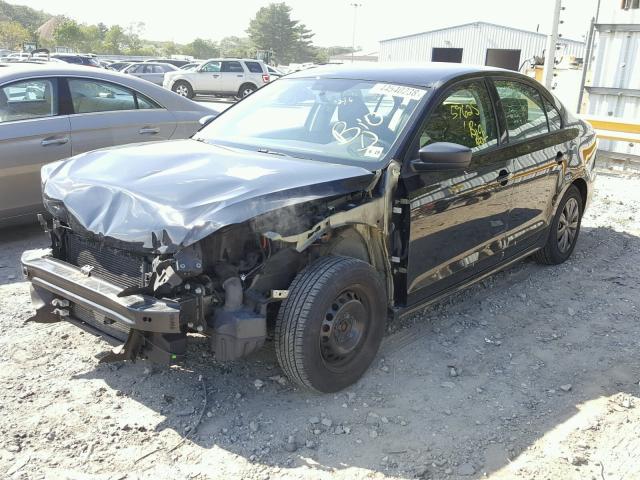 3VW2K7AJ9EM380394 - 2014 VOLKSWAGEN JETTA BASE BLACK photo 2