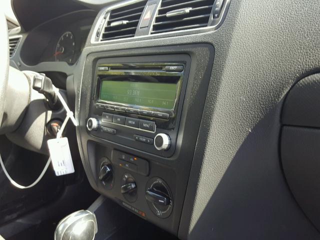 3VW2K7AJ9EM380394 - 2014 VOLKSWAGEN JETTA BASE BLACK photo 9