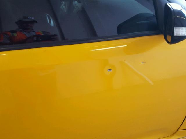 JTKJF5C7XC3025086 - 2012 TOYOTA SCION TC 黄色 照片 9