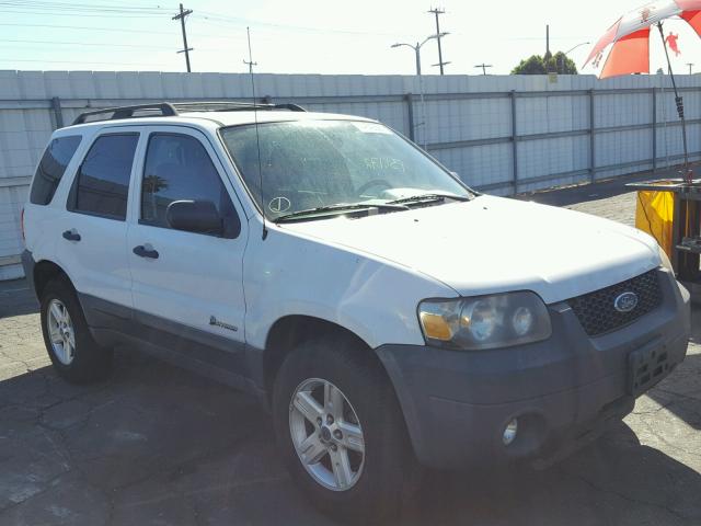 1FMCU59H17KB26045 - 2007 FORD ESCAPE HEV WHITE photo 1