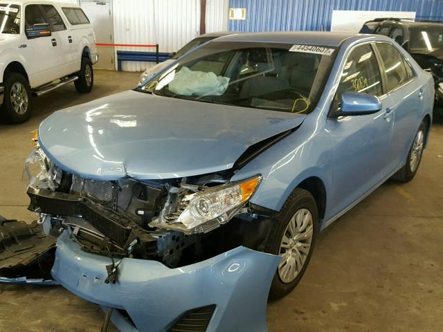 4T4BF1FK0CR182268 - 2012 TOYOTA CAMRY BASE BLUE photo 2