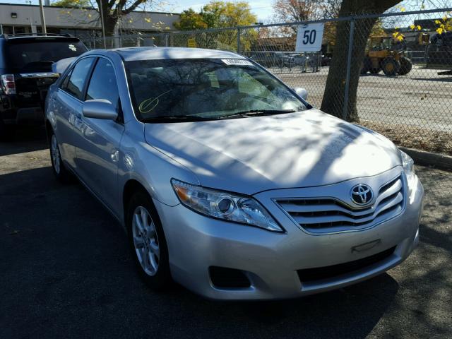 4T1BF3EKXBU666616 - 2011 TOYOTA CAMRY BASE SILVER photo 1