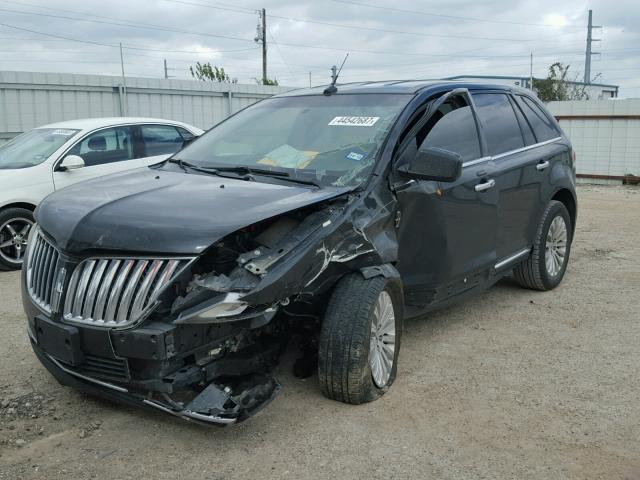 2LMDJ6JKXBBJ03588 - 2011 LINCOLN MKX BLACK photo 2