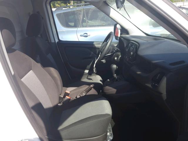 ZFBERFBB5H6E22633 - 2017 RAM PROMASTER 白色 照片 5