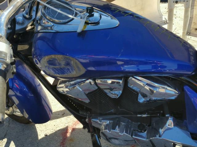 JH2SC6603FK500619 - 2015 HONDA VT1300 CR BLUE photo 9