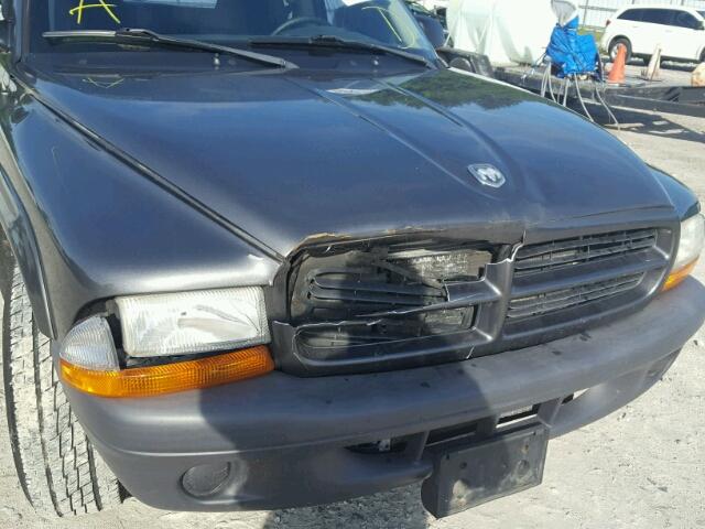 1D7HL12X33S366219 - 2003 DODGE DAKOTA SXT GRAY photo 9