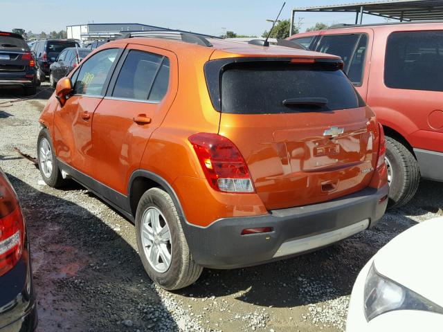 KL7CJLSB5GB670651 - 2016 CHEVROLET TRAX 1LT ORANGE photo 3