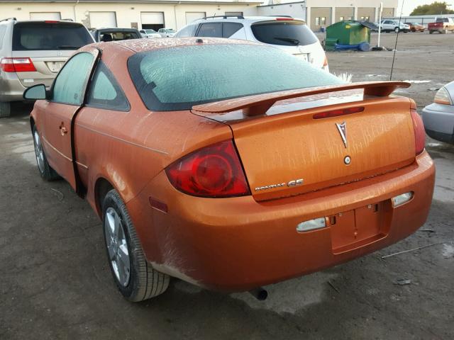 1G2AL15F477301939 - 2007 PONTIAC G5 ORANGE photo 3