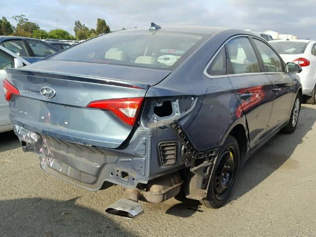 5NPE24AF9HH439304 - 2017 HYUNDAI SONATA SE BLUE photo 4