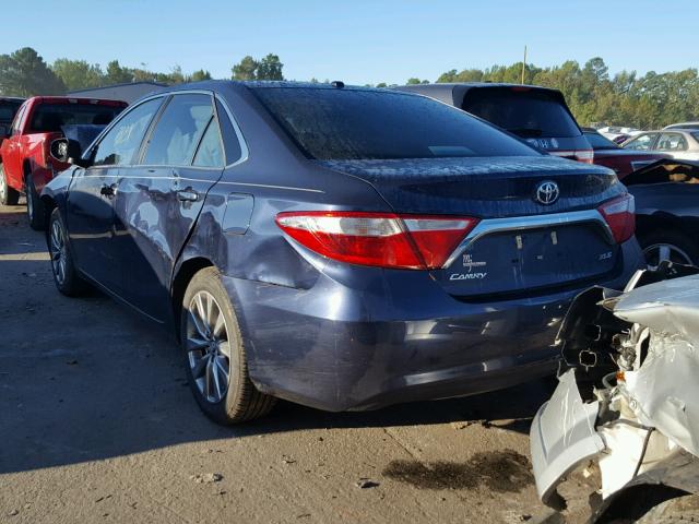 4T1BF1FK9HU739406 - 2017 TOYOTA CAMRY LE BLUE photo 3