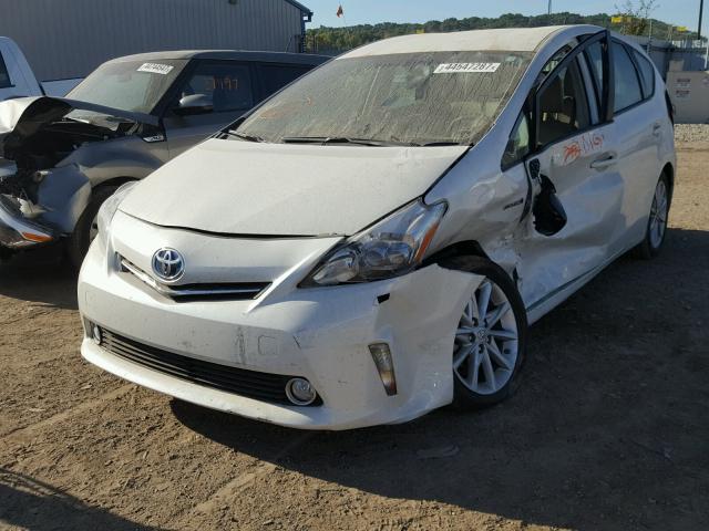 JTDZN3EU5C3178396 - 2012 TOYOTA PRIUS V WHITE photo 2