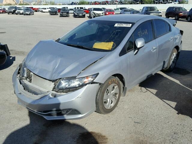 19XFB2E52DE057866 - 2013 HONDA CIVIC LX SILVER photo 2