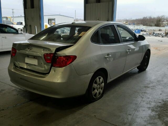 KMHDU46D18U342189 - 2008 HYUNDAI ELANTRA GL SILVER photo 4