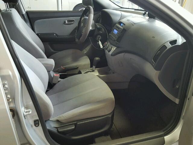 KMHDU46D18U342189 - 2008 HYUNDAI ELANTRA GL SILVER photo 5