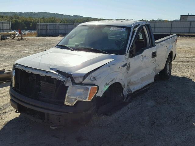 1FTMF1EW0AKC10588 - 2010 FORD F150 WHITE photo 2