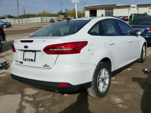 1FADP3F28FL313060 - 2015 FORD FOCUS WHITE photo 4