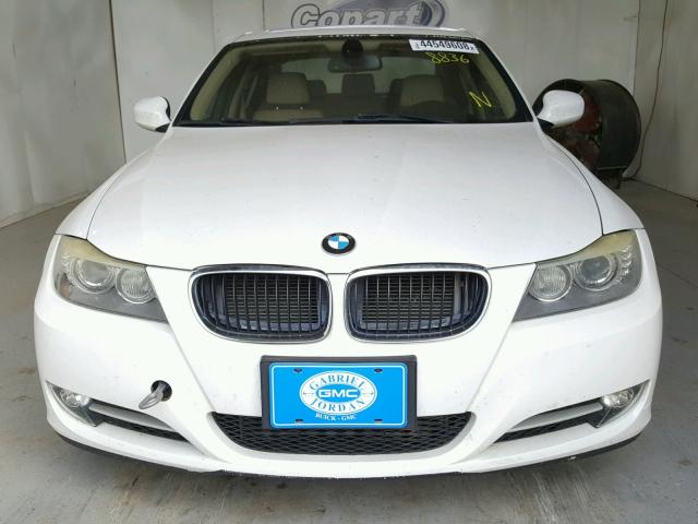 WBAPM5G56BNM68836 - 2011 BMW 335 I WHITE photo 9