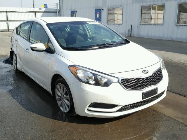 KNAFX4A62G5461520 - 2016 KIA FORTE LX WHITE photo 1