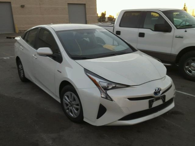 JTDKBRFU7G3005741 - 2016 TOYOTA PRIUS WHITE photo 1