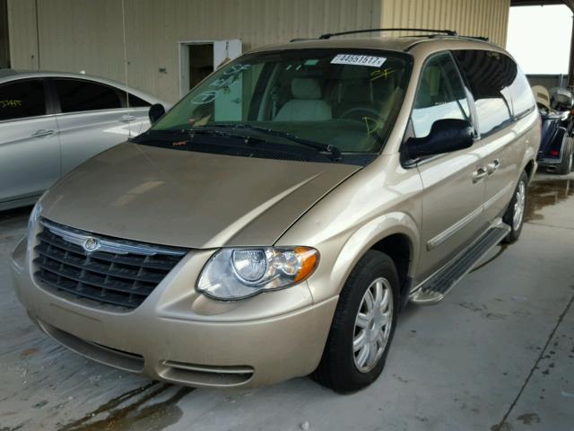 2A4GP54L46R916720 - 2006 CHRYSLER TOWN & COU GOLD photo 2
