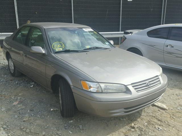 4T1BG22K2WU219473 - 1998 TOYOTA CAMRY CE TAN photo 1