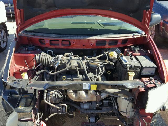 2C8GP64L15R479073 - 2005 CHRYSLER TOWN & COU RED photo 7