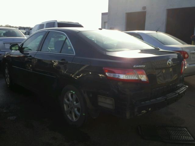 4T4BF3EK2BR157674 - 2011 TOYOTA CAMRY BLACK photo 3