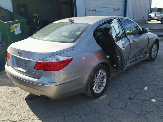 KMHGC46E89U021700 - 2009 HYUNDAI GENESIS SILVER photo 4