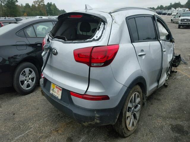 KNDPB3ACXF7728136 - 2015 KIA SPORTAGE L SILVER photo 4