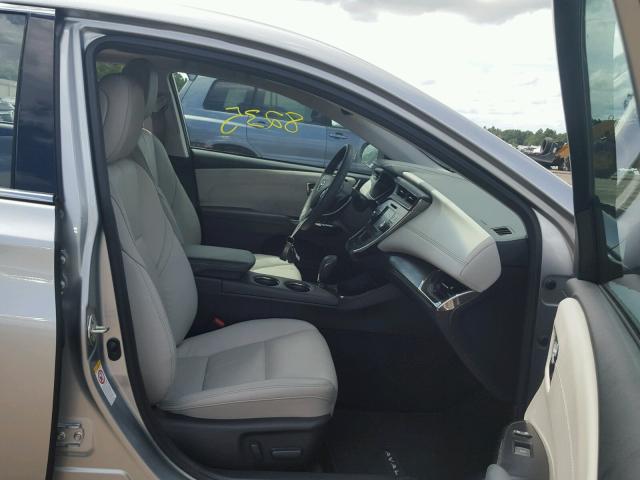 4T1BK1EB2HU253677 - 2017 TOYOTA AVALON XLE SILVER photo 5