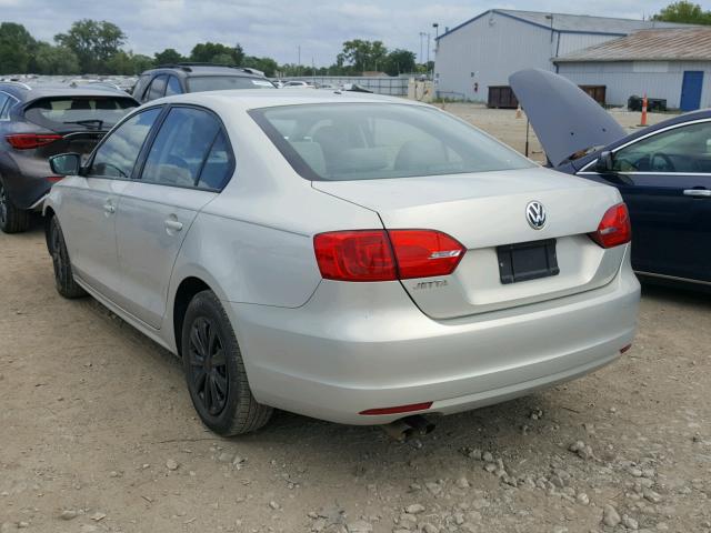 3VW2K7AJ1BM336949 - 2011 VOLKSWAGEN JETTA BASE 银色 照片 3