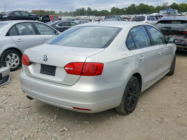 3VW2K7AJ1BM336949 - 2011 VOLKSWAGEN JETTA BASE 银色 照片 4