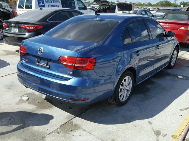 3VWD17AJ0FM285638 - 2015 VOLKSWAGEN JETTA BLUE photo 4