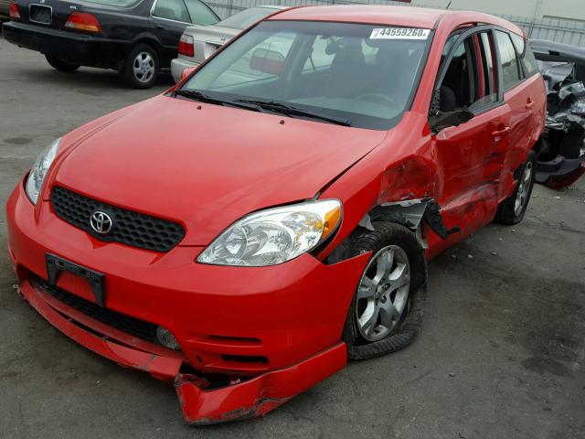 2T1KR32E73C052759 - 2003 TOYOTA MATRIX RED photo 2