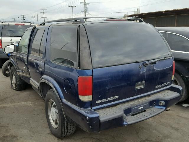 1GNDT13W412184032 - 2001 CHEVROLET BLAZER BLUE photo 3