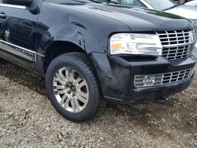 5LMJJ2J58DEL04881 - 2013 LINCOLN NAVIGATOR Czarny zdjęcie 9