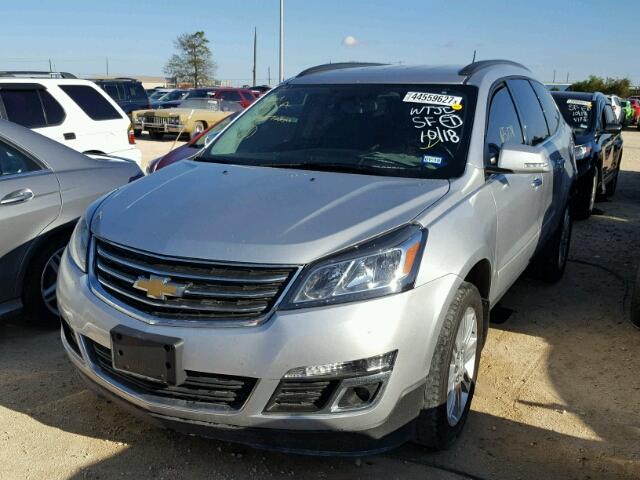 1GNKRGKD4FJ197112 - 2015 CHEVROLET TRAVERSE L SILVER photo 2