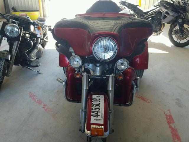 1HD1MAM12CB855064 - 2012 HARLEY-DAVIDSON FLHTCUTG T RED photo 9