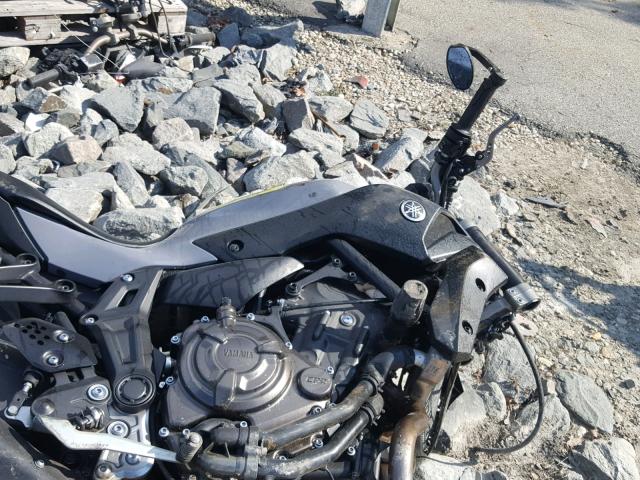 JYARM06E2GA009717 - 2016 YAMAHA FZ07 GRAY photo 5