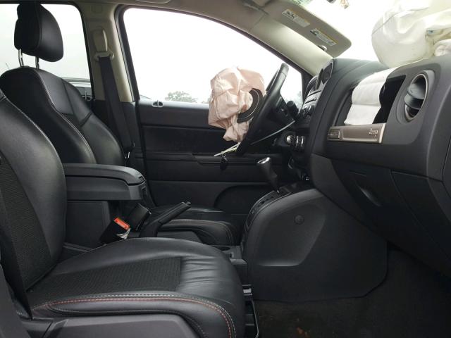 1C4NJCBB6HD101776 - 2017 JEEP COMPASS SP 灰色 照片 5