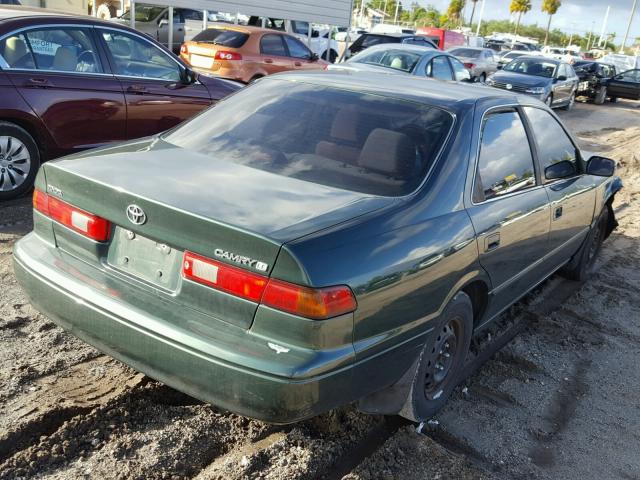 4T1BG22K6XU615049 - 1999 TOYOTA CAMRY CE GREEN photo 4