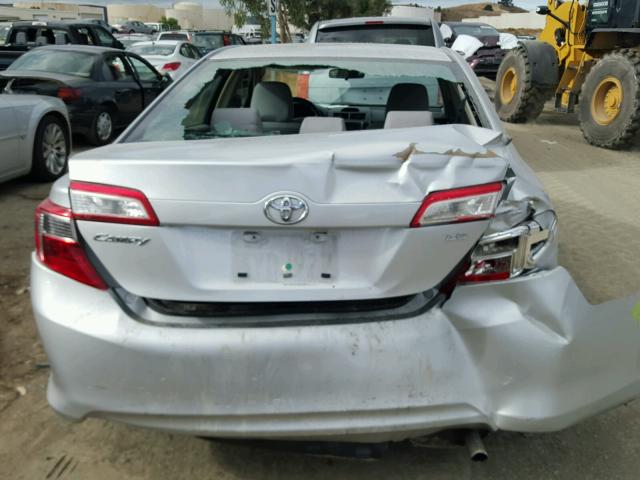 4T4BF1FK3CR264432 - 2012 TOYOTA CAMRY SILVER photo 9