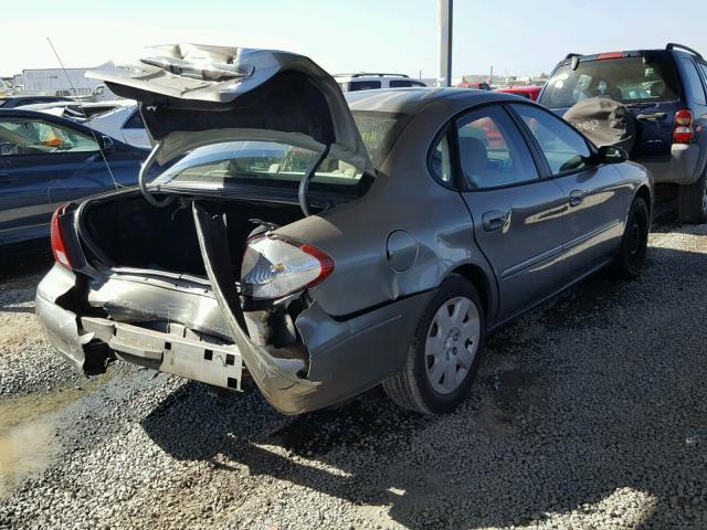 1FAFP52UX2A215262 - 2002 FORD TAURUS LX GRAY photo 4