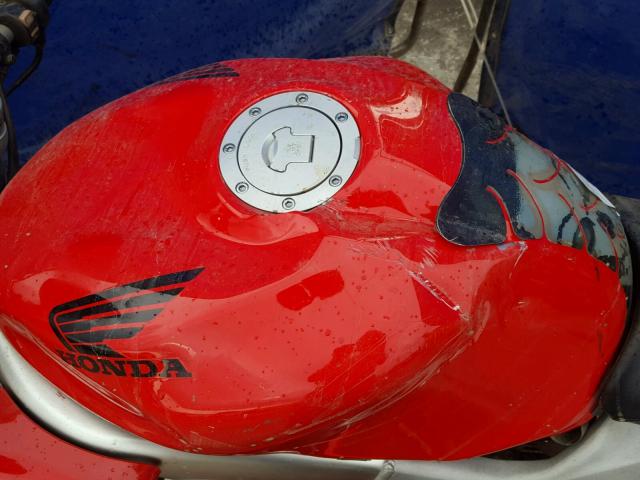 JH2SC3607WM000756 - 1998 HONDA VTR1000 F RED photo 9