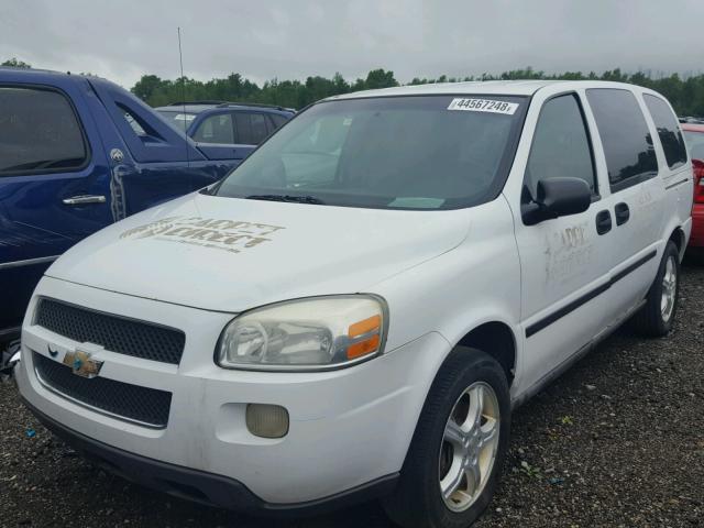 1GNDV03L95D282879 - 2005 CHEVROLET UPLANDER WHITE photo 2