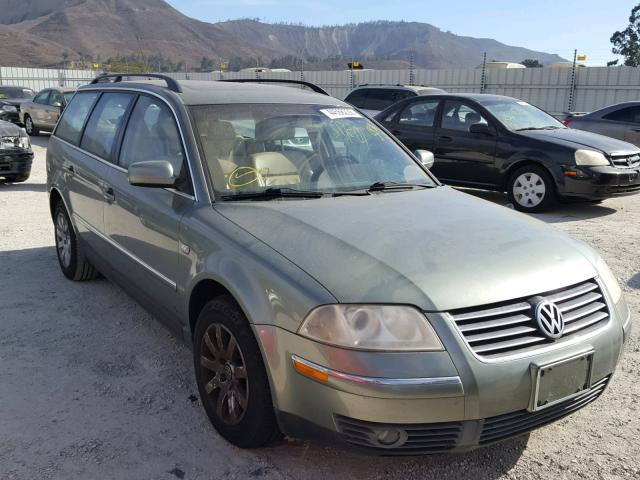 WVWVH63B52E025688 - 2002 VOLKSWAGEN PASSAT GLS GREEN photo 1